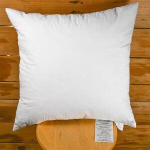 Matouk Montreaux Luxury Decorative Insert Down Pillow with Sham 20x20"